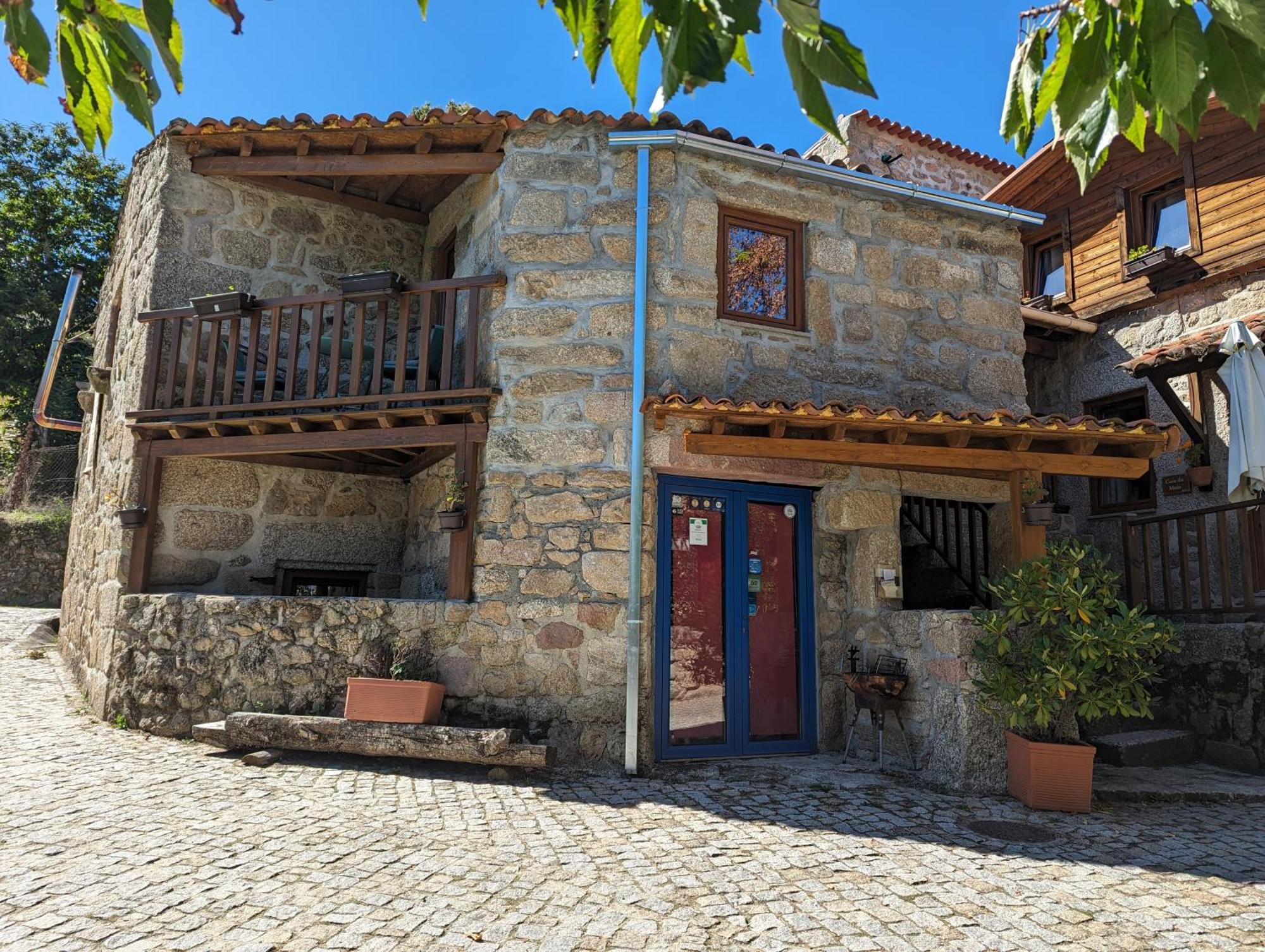 Casas Do Pastor Hotell Seia Exteriör bild